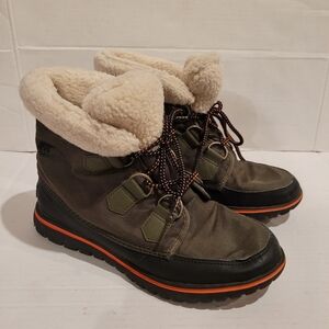Women's Sorel boots cozy carnival size 7 green hiking boots